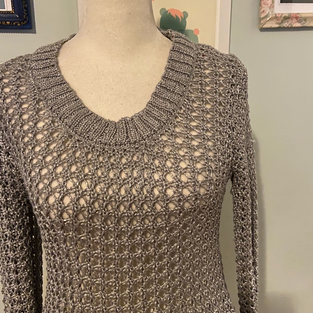 Silver open knit sweater NWT by SayWhat? Size small